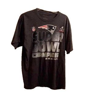 New england Patriots Men's T shirt Mens Large NFL Football SB 52 Champions